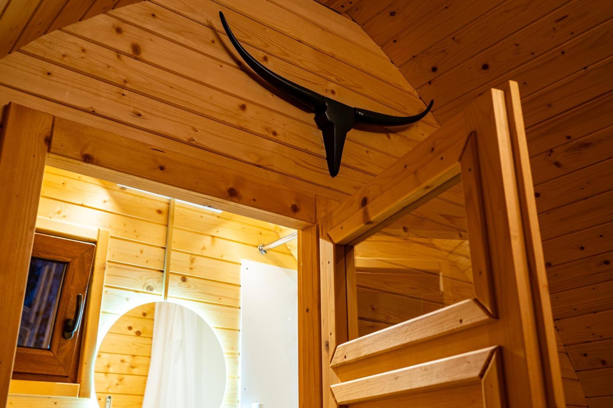 Glamp In Style Pods Resort ブラン エクステリア 写真