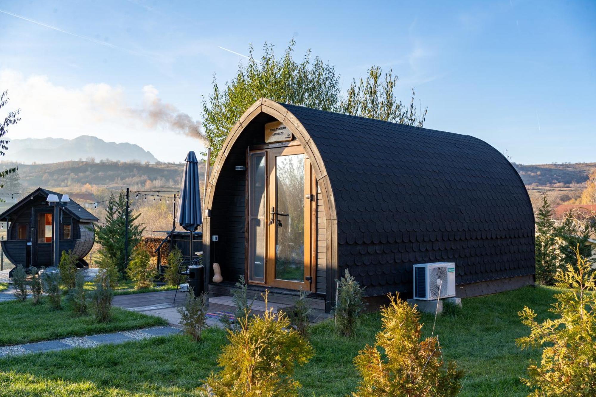Glamp In Style Pods Resort ブラン エクステリア 写真