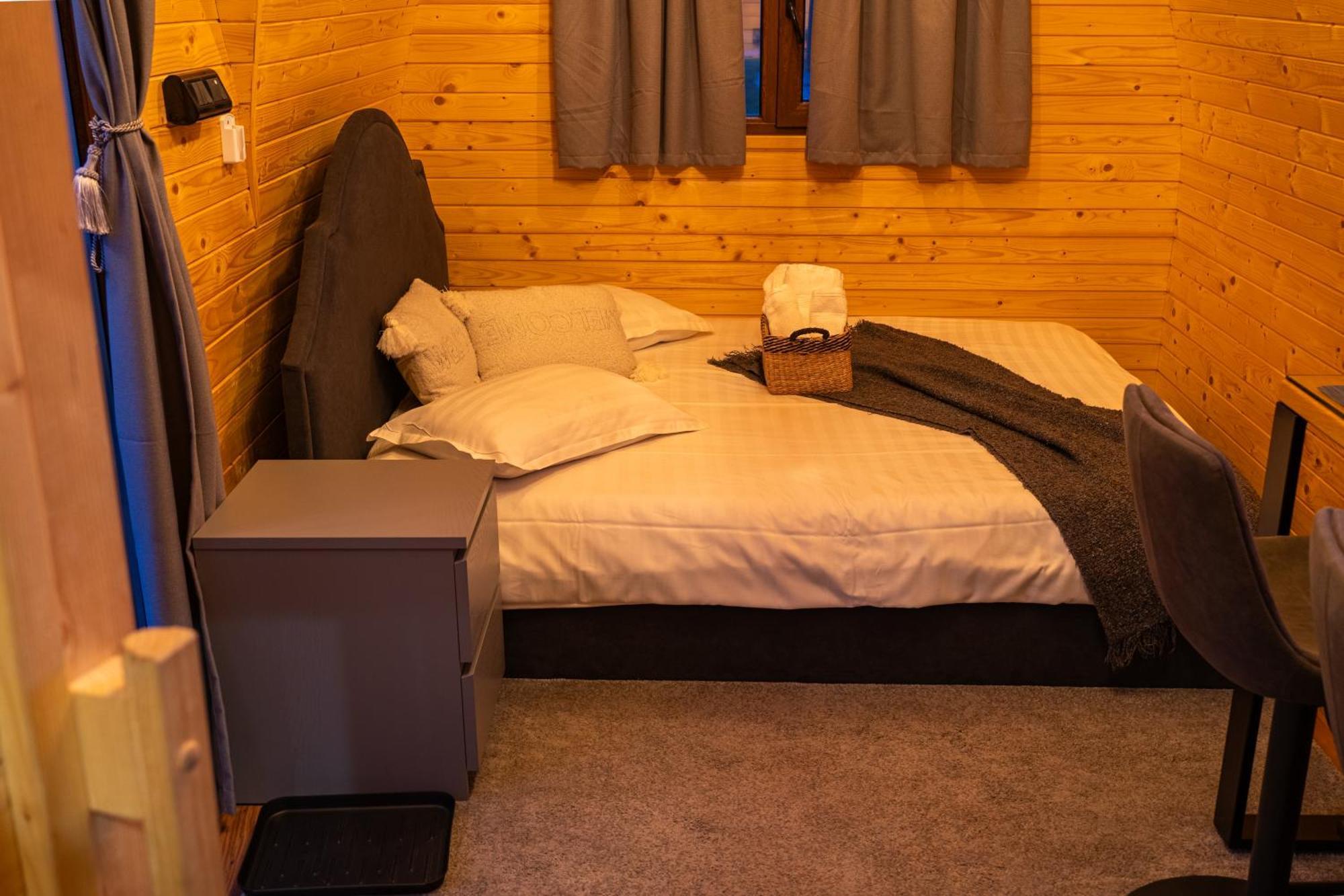 Glamp In Style Pods Resort ブラン エクステリア 写真