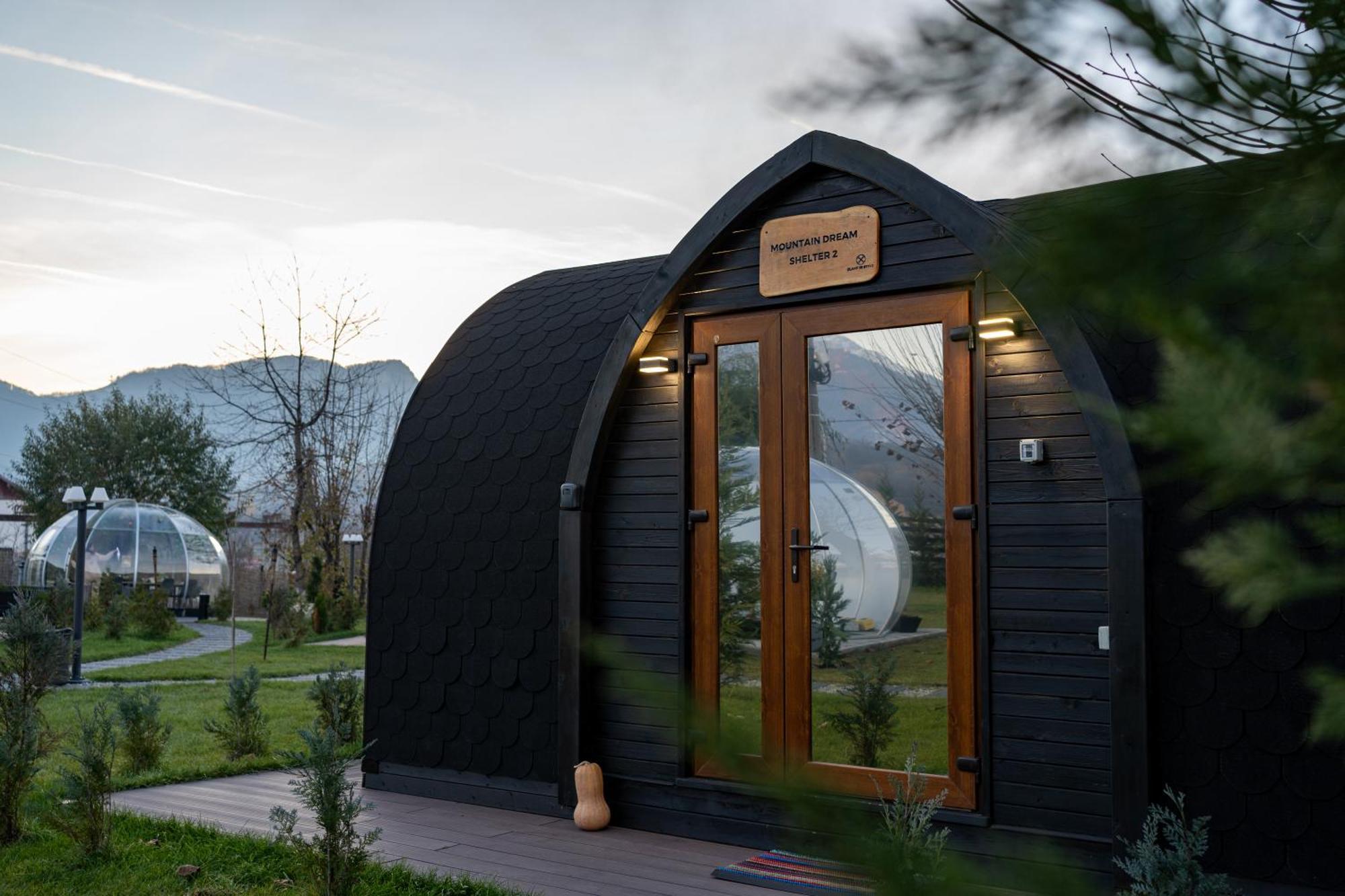 Glamp In Style Pods Resort ブラン エクステリア 写真