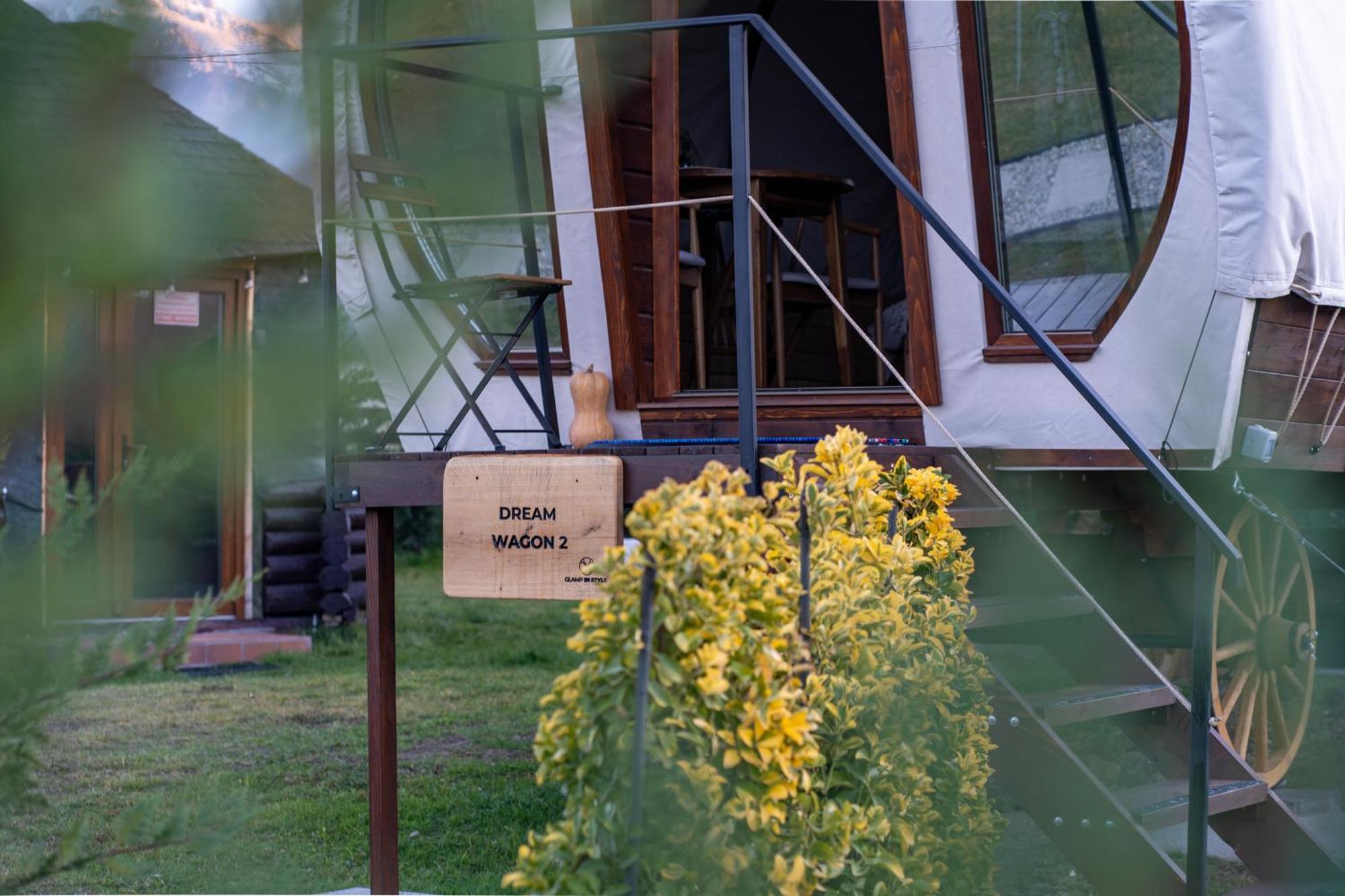 Glamp In Style Pods Resort ブラン エクステリア 写真